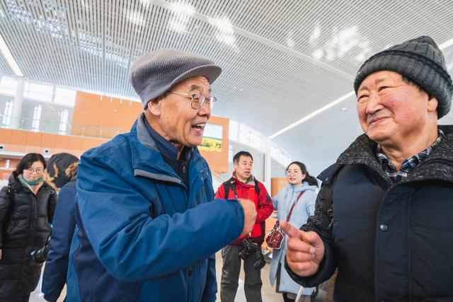 KK体育京张高铁硬核来袭张家口加入北京一小时生活圈、旅游圈、滑雪圈(图19)