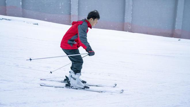 2小时滑雪仅需99元！重庆仙女KK体育山冰雪城即将开门迎客(图4)