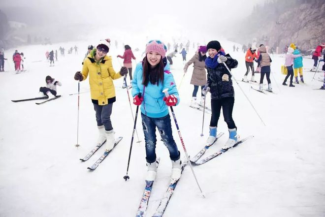 128元享KK体育门市价300元【东北亚滑雪场夜场单人滑雪票3张套餐】！(图4)