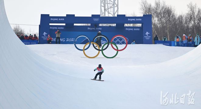 单板滑雪中国“三朵金花”晋级决赛KK体育(图4)