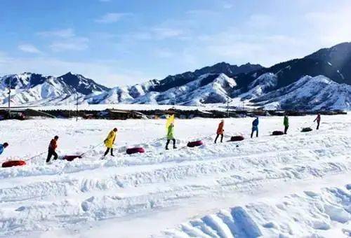 KK体育官方：冰雪头条：全国规模最大的夜场滑雪胜地诞生； 上海“耀雪冰雪世界”将于明年开业；宁夏最大雪场迎来正式开园； 浙江“滑雪”持续增长…(图13)